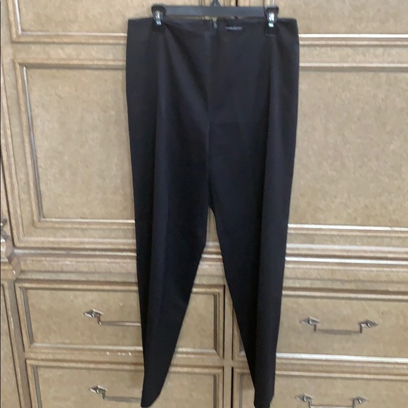 LINDA ALLARD ELLEN TRACY CASUAL BLACK SUIT - Picture 2 of 15